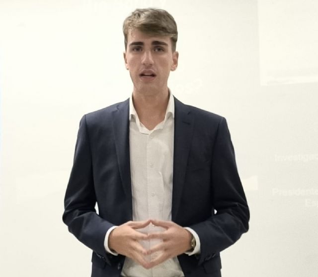 El astrofísico y astrobiólogo Enrique Solano explica que la Ciencia y la Fe son complementarias porque llegan a la misma conclusión - 1, Foto 1