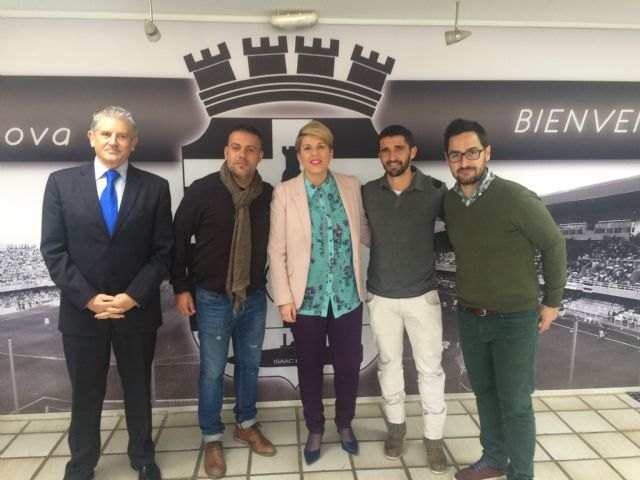 Noelia Arroyo anima a los ciudadanos y empresarios de la Región a sumarse a la cultura de la inversión en el deporte - 1, Foto 1