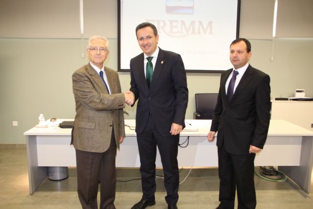 Acuerdo entre el Ayuntamiento de Alhama y la FREMM para fortalecer la economía local - 2, Foto 2