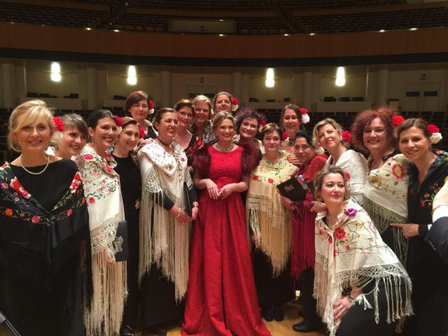 Girando: Discantus y la Sinfónica de la UCAM terminan con éxito las galas líricas de zarzuela y ópera con Ainhoa Arteta - 2, Foto 2