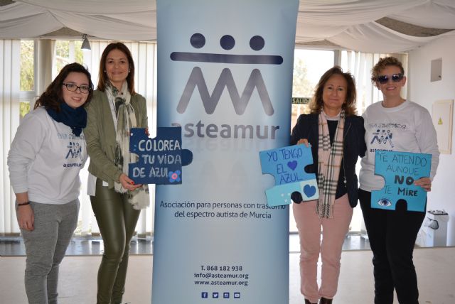 Asteamur desarrolla una multitudinaria jornada de convivencia en Águilas - 1, Foto 1