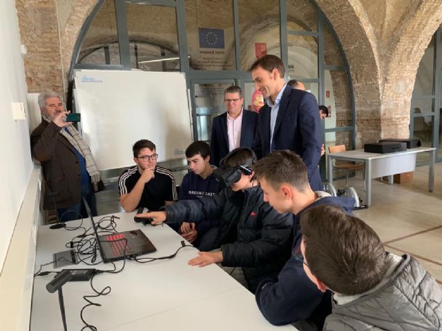 La Comunidad instala un laboratorio informático en la UPCT para fomentar el estudio de las TIC entre los alumnos de ESO - 1, Foto 1