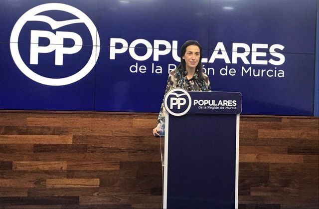 Nuria Fuentes: El PSOE deja caer en saco roto el pacto regional contra la violencia de género y reparte migajas a los ayuntamientos - 1, Foto 1
