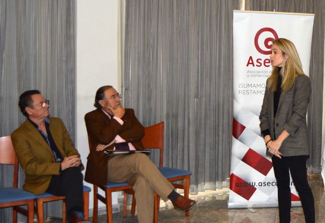 La directora de Psicología del hospital Mesa del Castillo, protagonista del Desayuno de ASECOM de enero - 5, Foto 5