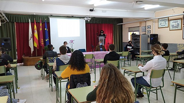 Acto Académico de presentación de la primera promoción del Bachillerato de Investigación de Totana - 3, Foto 3