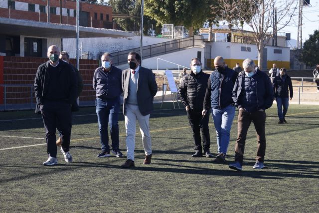 El campo de fútbol de El Mayayo estrena nuevos vestuarios y mejora su pavimento - 1, Foto 1