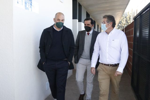 El campo de fútbol de El Mayayo estrena nuevos vestuarios y mejora su pavimento - 3, Foto 3