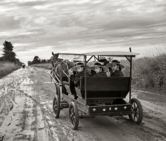 El fotógrafo navarro Miguel Bergasa expone la forma de vida y la evolución de los Menonitas en el Centro Cultural de la - 2, Foto 2
