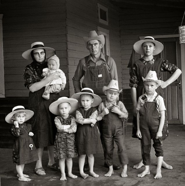 El fotógrafo navarro Miguel Bergasa expone la forma de vida y la evolución de los Menonitas en el Centro Cultural de la - 4, Foto 4