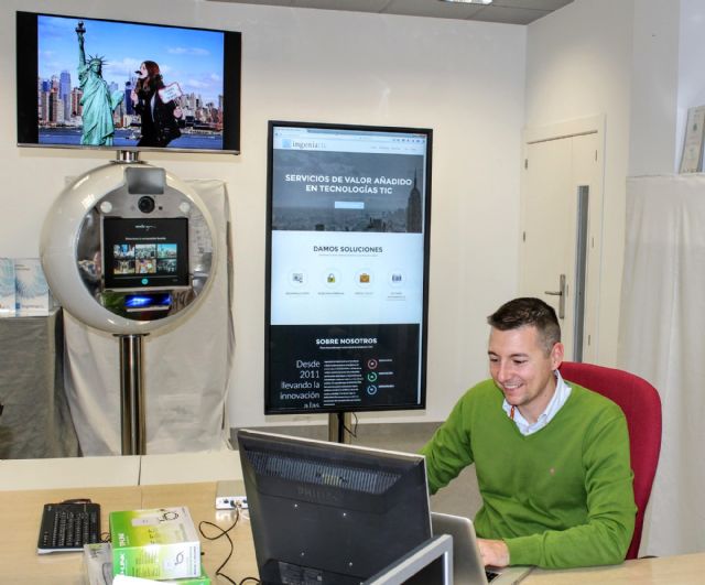 Una empresa de exalumnos de la UPCT crea un sistema para localizar autobuses en grandes estaciones - 1, Foto 1