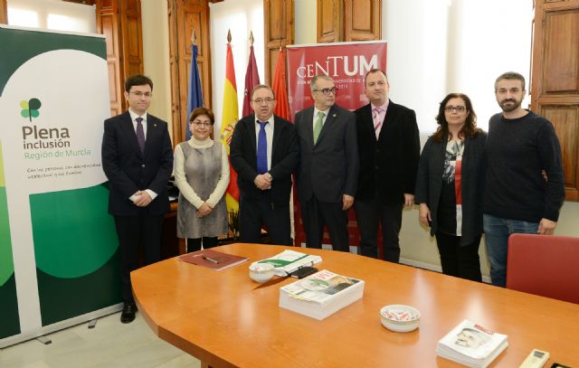 Premian a la Universidad de Murcia por su apuesta por la integración de personas con discapacidad intelectual - 1, Foto 1