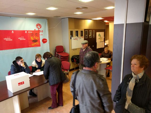 Totana Socialist militants largely support the investiture agreement between PSOE and Citizen, Foto 5