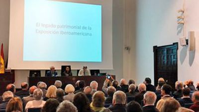 Arquitectura . Sevilla. D.José María Cabeza ofreció una perspectiva única sobre el legado cultural e histórico que dejó consigo la Exposición Iberoamericana del 29 - 1, Foto 1