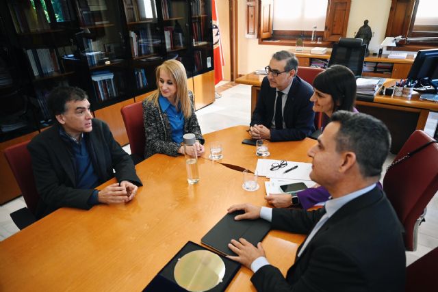 María González Veracruz anuncia en la UMU el apoyo del Gobierno para implantar un centro de excelencia en Ciberseguridad y Chips en la Región de Murcia - 1, Foto 1