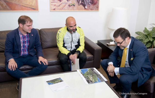 Andrés Lledó incluirá en su mochila hacia Costa Rica el apoyo de los cartageneros y de su Ayuntamiento - 3, Foto 3