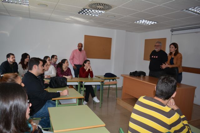 Quince jóvenes se benefician del programa de empleo Tú me enseñas, yo te enseño - 1, Foto 1