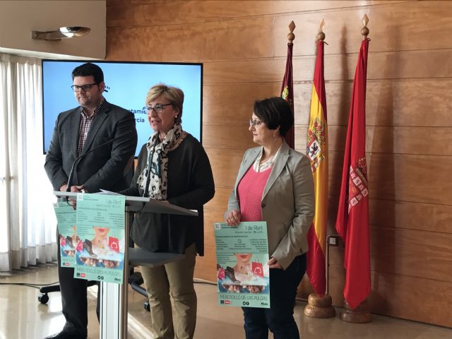 Este sábado arranca de nuevo el ´Mercadillo de las Pulgas´ en la Avenida la Libertad - 1, Foto 1