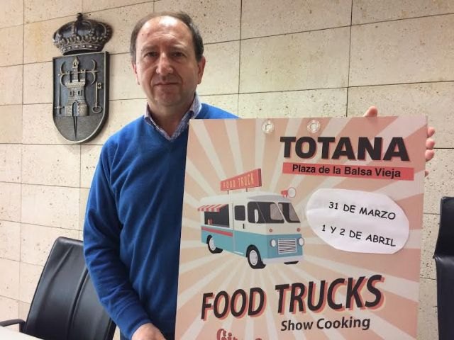 Plaza de la Balsa Vieja hosts next weekend a new edition of the food street food festival "Food Trucks", Foto 1