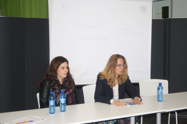 Celebrada en Cehegín una Jornada en la que se ha reivindicado el papel de la mujer como emprendedora - 2, Foto 2
