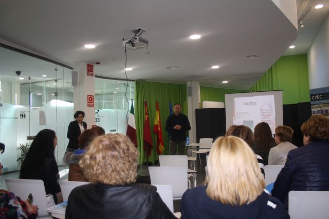 Celebrada en Cehegín una Jornada en la que se ha reivindicado el papel de la mujer como emprendedora - 4, Foto 4