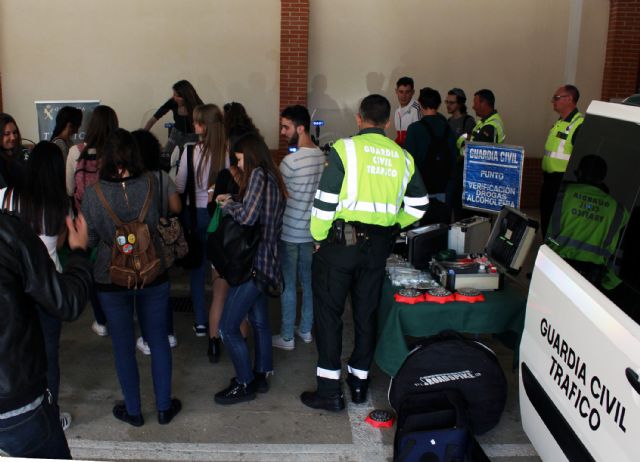 La Guardia Civil de Murcia recibe la visita de alumnos de Criminología de la UMU. - 2, Foto 2