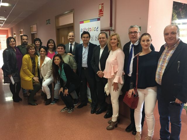 Programa de FP Dual del ciclo de Integración Social de Cesur y Astrapace - 1, Foto 1