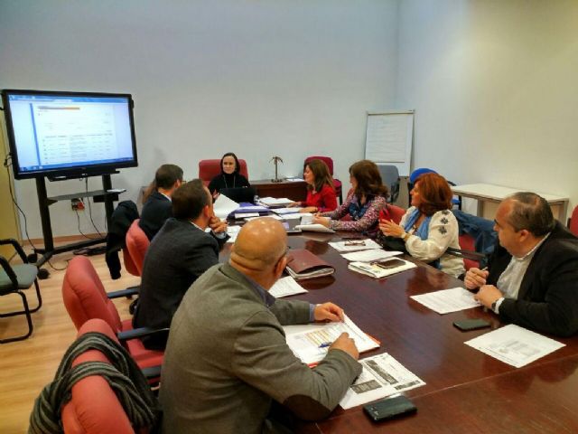 La Mesa de Contratacion adjudica el contrato para el diagnostico de la estructura de puestos de trabajo del Ayuntamiento - 1, Foto 1