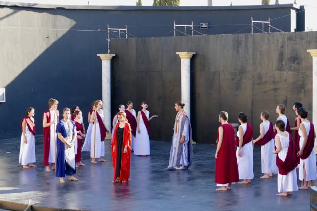 Tres mil estudiantes participaron en el XXIV Festival de Teatro Grecolatino con motivo del Día Mundial del Teatro - 1, Foto 1