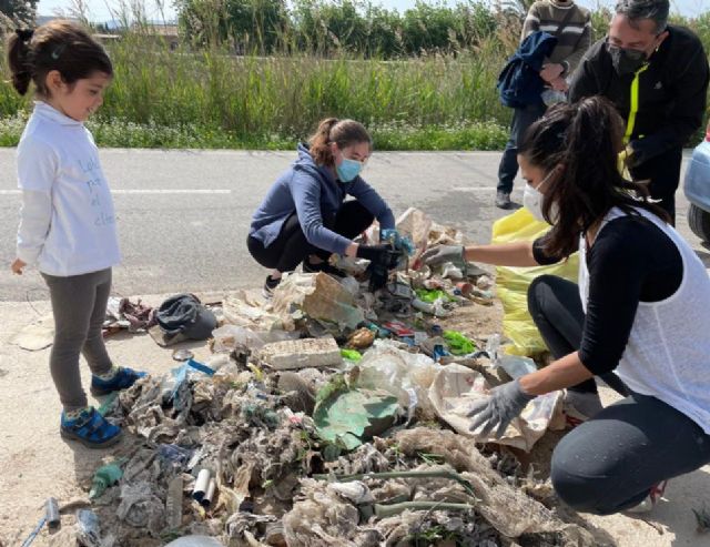 Madres x el Clima y Región de Murcia Limpia reclaman a las administraciones medidas eficaces contra la basuraleza tras retirar 470 kg de residuos con el proyecto Libera de SEO BirdLife - 1, Foto 1