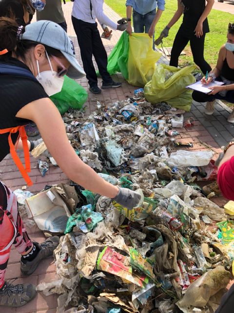 Madres x el Clima y Región de Murcia Limpia reclaman a las administraciones medidas eficaces contra la basuraleza tras retirar 470 kg de residuos con el proyecto Libera de SEO BirdLife - 2, Foto 2