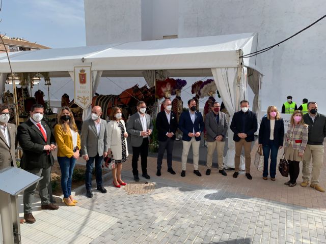 La exposición extraordinaria Fragmentos traslada la procesión blanca a la calle - 3, Foto 3