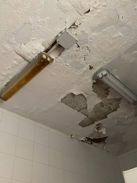 MC constata graves deficiencias en la Piscina de Pozo Estrecho y pide su reparación inmediata y un plan de mantenimiento - 1, Foto 1