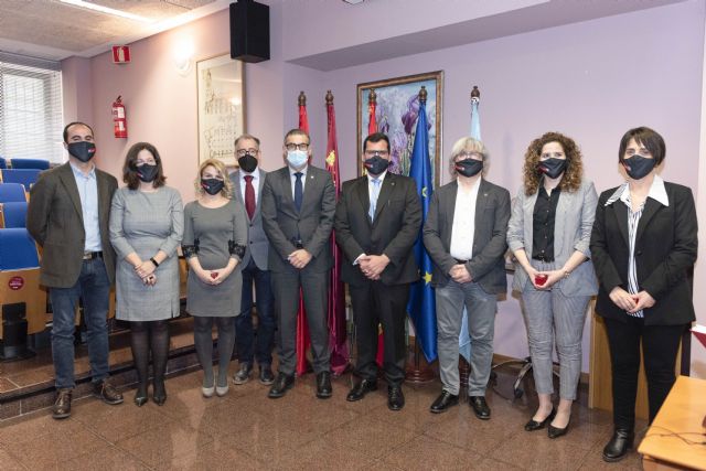 José Antonio Molina toma posesión como nuevo decano de la Facultad de Letras de la Universidad de Murcia - 1, Foto 1