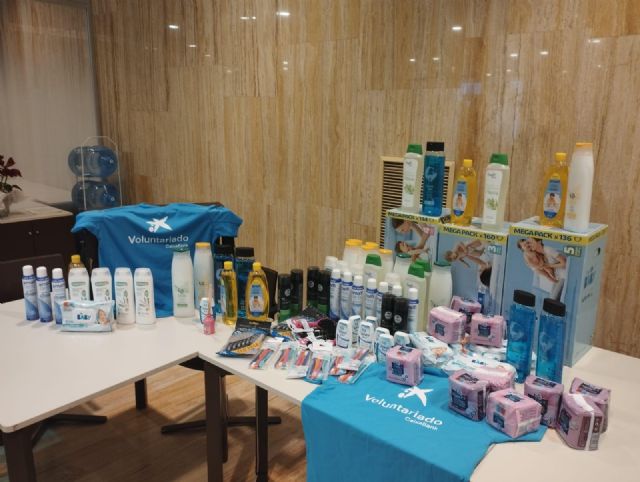 Voluntarios recogen 300 kilos de material humanitario para los afectados por el terremoto de Turquía y Siria - 1, Foto 1