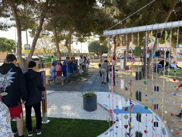 El Ayuntamiento crea el Paseo de los sentidos con motivo del Día Mundial de Concienciación sobre el Autismo - 3, Foto 3