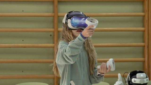 La realidad virtual llega a los centros educativos: una forma innovadora de tocar el conocimiento - 1, Foto 1