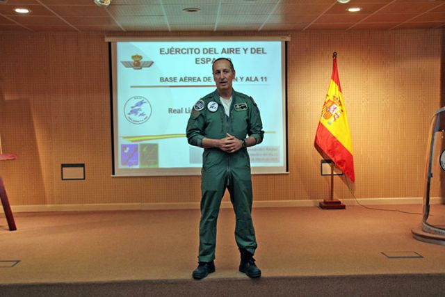 Visita a la Base Aérea de Morón por la Real Liga Naval Española - 4, Foto 4
