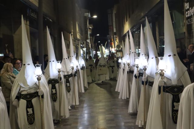Silencio, fervor y sentimiento, protagonizan la noche del - 2, Foto 2