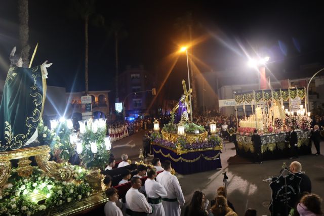 Silencio, fervor y sentimiento, protagonizan la noche del - 3, Foto 3
