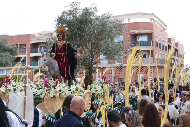 Jesús Triunfante guía a cientos de fieles en el Domingo de Ramos pinatarense - 2, Foto 2