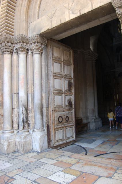 Entre madera y eternidad: la restauración de las puertas del Santo Sepulcro de Jerusalén - 2, Foto 2