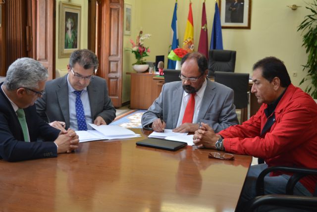 Ayuntamiento y Banco de Sabadell firman un convenio de colaboración para la gestión de tributos locales - 1, Foto 1