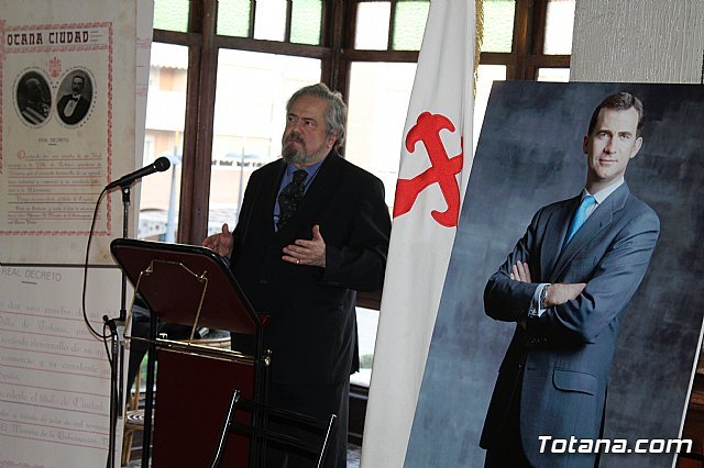 Totana acogió una Conferencia Institucional de la Unión Monárquica de España, Foto 1