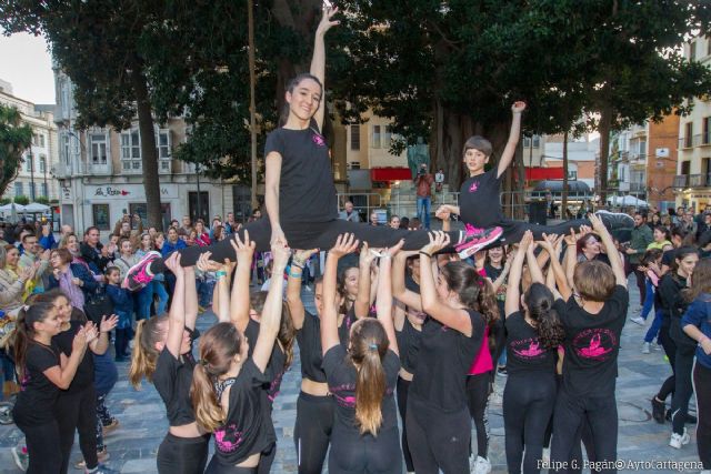 Cartagena se convierte en una gran pista de baile por el Día Internacional de la Danza - 1, Foto 1