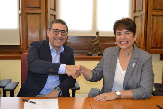 La Universidad de Murcia desarrolla un programa de actividad física para mujeres con cáncer de mama - 2, Foto 2