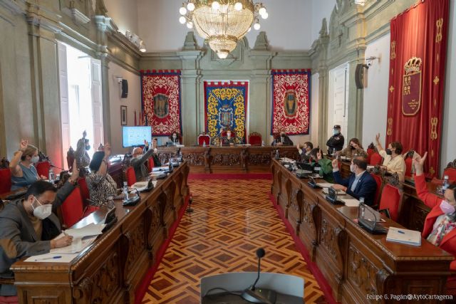 El Ayuntamiento aprueba una iniciativa para que SEPES acepte la oferta de la Autoridad Portuaria e inicie la ZAL de Los Camachos - 1, Foto 1
