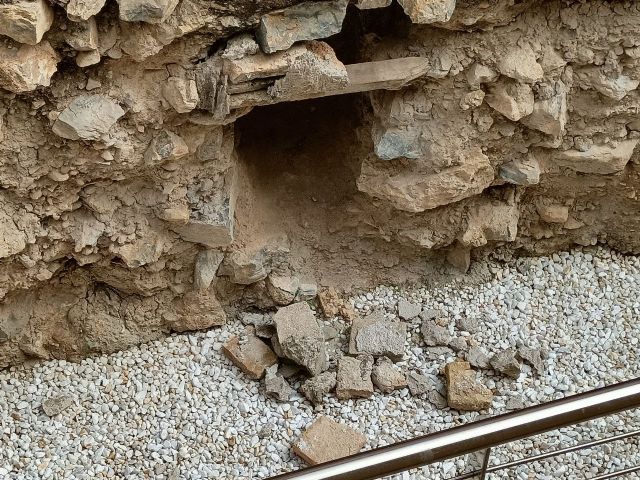 Huermur denuncia la pertinaz inundación y la falta de horario de apertura de la muralla de Verónicas - 1, Foto 1