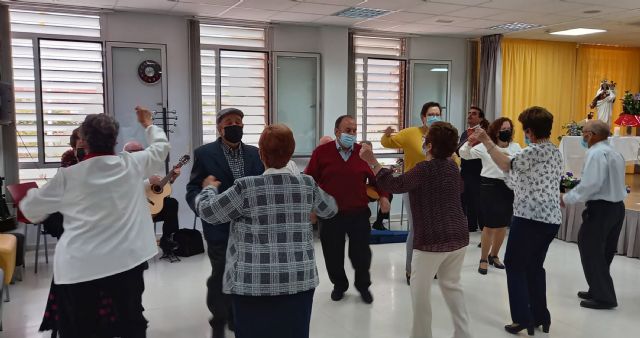 El centro social de personas mayores disfruta al máximo de su Semana Cultural - 2, Foto 2