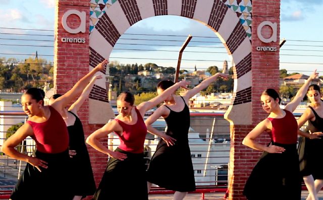 Arenas de Barcelona celebra el Día de la danza en su mirador 360º con la compañía Bcn City Ballet - 1, Foto 1