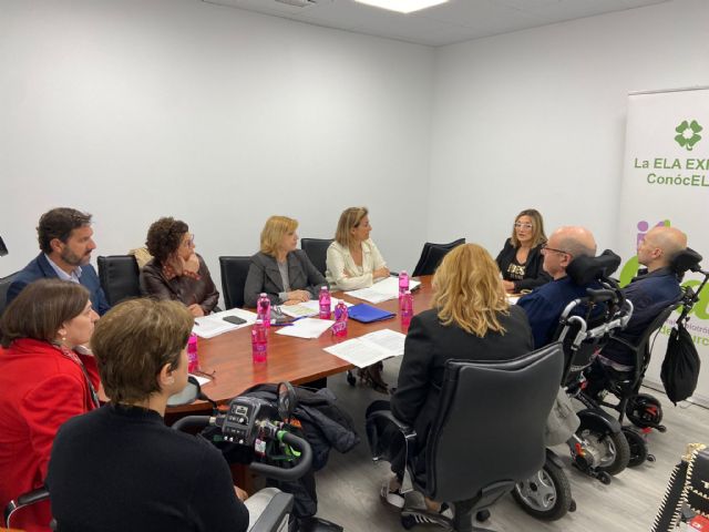 El PP reivindica la necesidad de tramitar ya la Ley ELA para dotar de dignidad a los 4.000 enfermos que hay en España - 2, Foto 2